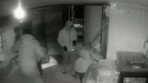 Vaciaron local abierto hace cuatro meses: en cinco minutos robaron 800 kilos de carne